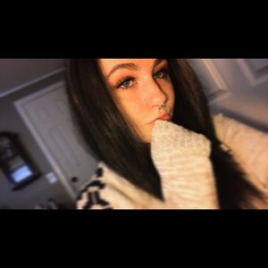 Meet your Posher, Raegen